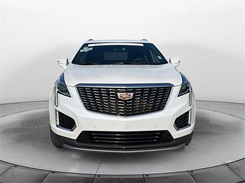 Certified 2025 Cadillac XT5 Premium Luxury image 2