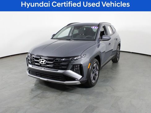 Used 2026 Hyundai Tucson SEL FWD image 2