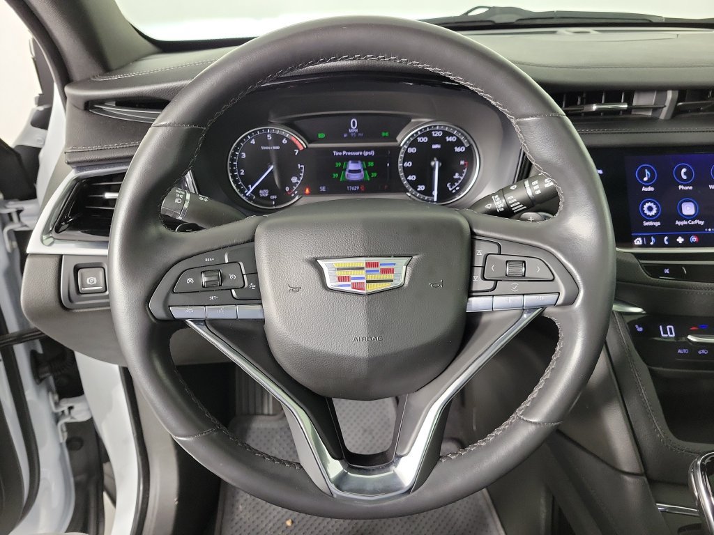 Used 2024 Cadillac XT6 Luxury FWD image 21