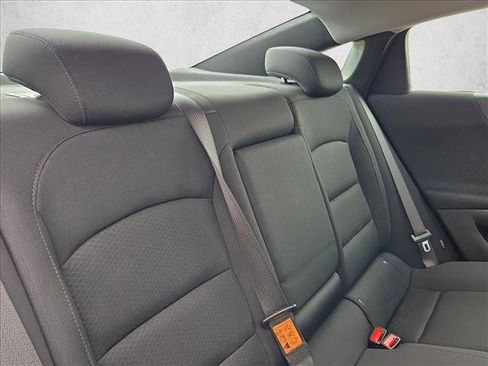 Used 2024 Chevrolet Malibu LT FWD image 17