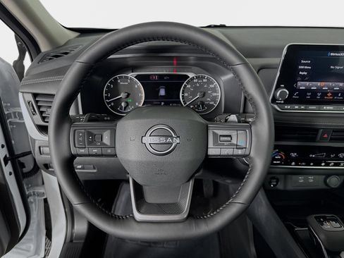 New 2026 Nissan Rogue SV FWD image 12