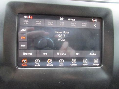 Used 2019 Jeep Cherokee Latitude Plus image 13