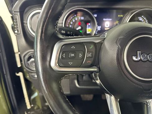 Used 2023 Jeep Wrangler Unlimited Sahara w/ Cold Weather Group image 15