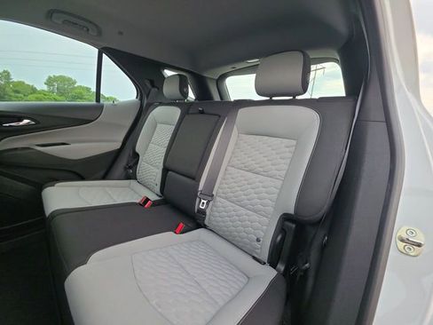 Used 2020 Chevrolet Equinox LS FWD image 29