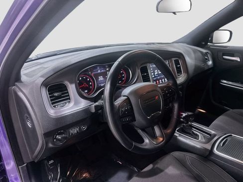 Used 2023 Dodge Charger SXT RWD image 9