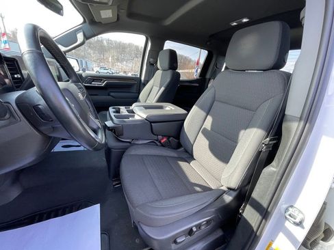 Used 2023 Chevrolet Silverado 1500 LT image 9