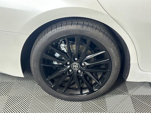 Used 2023 Toyota Camry XSE FWD image 17