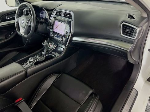 Used 2023 Nissan Maxima SV w/ Floor Mat Group FWD image 30
