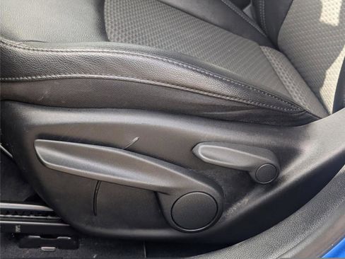 Used 2024 Jeep Compass Latitude image 10