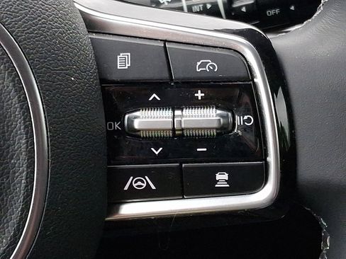 Used 2025 Kia Sorento EX AWD/4WD image 22