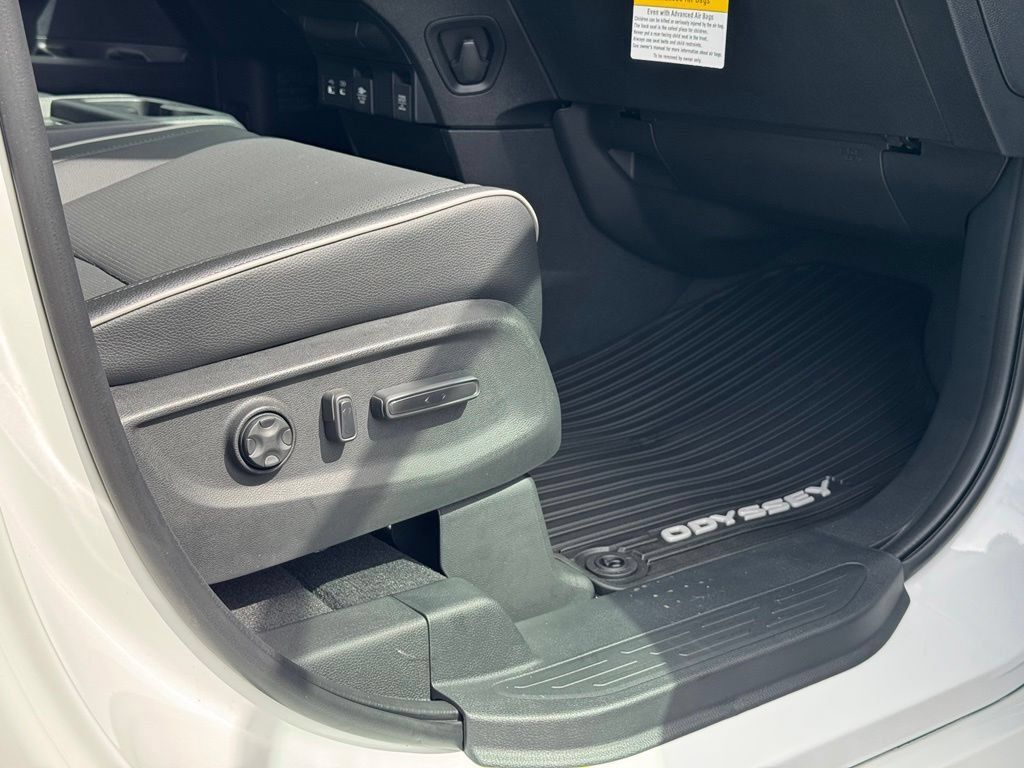 New 2026 Honda Odyssey Elite image 36