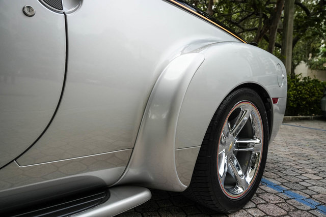 Used 2006 Chevrolet SSR w/ Preferred Equipment Group RWD image 75