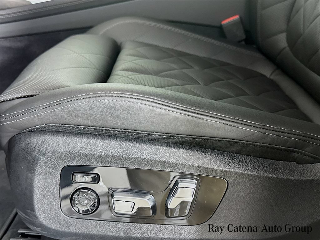 Used 2026 BMW X7 xDrive40i w/ Premium Package AWD/4WD image 20