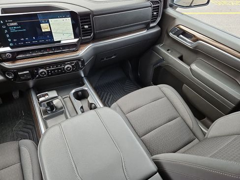 Used 2025 Chevrolet Silverado 1500 LT Trail Boss AWD/4WD image 12