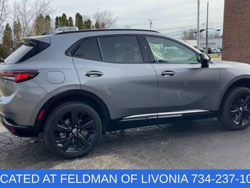 Certified 2022 Buick Envision Essence w/ Technology Package I image 8