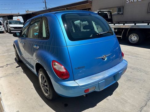 Used 2008 Chrysler PT Cruiser FWD image 6