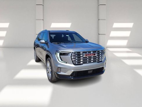New 2026 GMC Acadia Denali w/ Super Cruise Package image 3