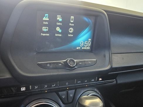 Used 2018 Chevrolet Camaro LT image 24