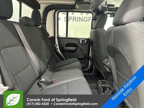 Used 2020 Jeep Gladiator Sport w/ Quick Order Package 24S image 12