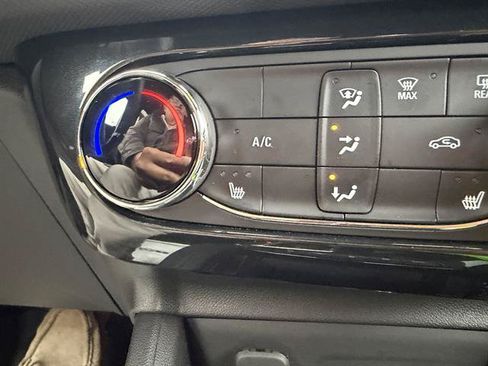 Used 2024 Chevrolet TrailBlazer ACTIV AWD/4WD image 41