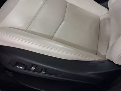 Used 2022 Cadillac XT5 Sportv w/ Technology Package AWD/4WD image 27