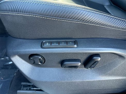 Used 2022 Volkswagen Atlas Cross Sport SEL R-Line image 14