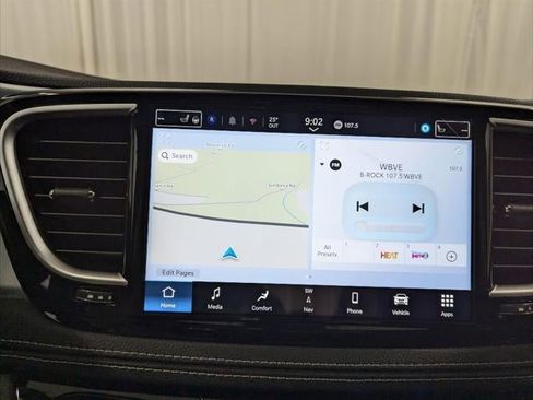 New 2026 Chrysler Pacifica Limited w/ Trailer Tow Group image 50