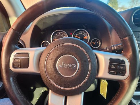 Used 2015 Jeep Compass High Altitude image 13