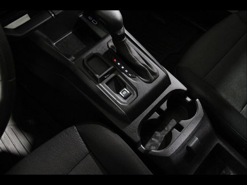 Used 2024 Chevrolet Colorado W/T RWD image 14