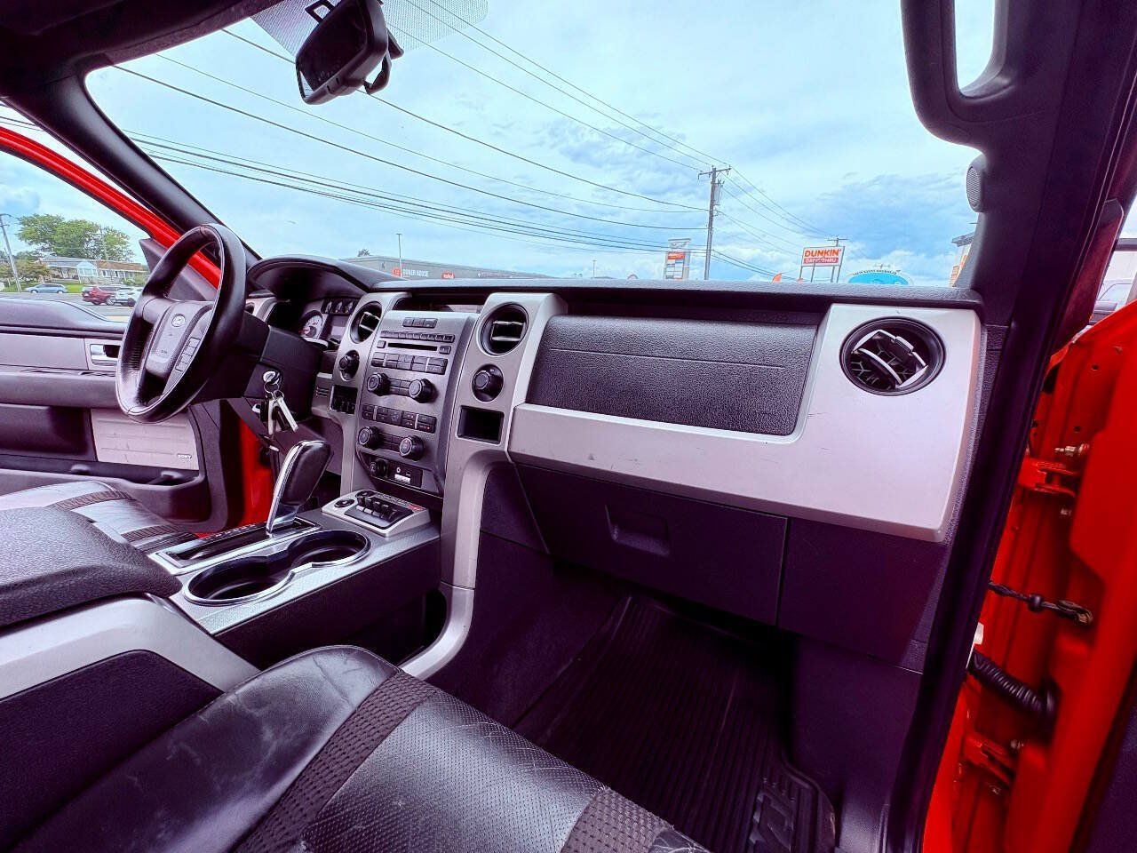 Used 2010 Ford F150 Raptor AWD/4WD image 33