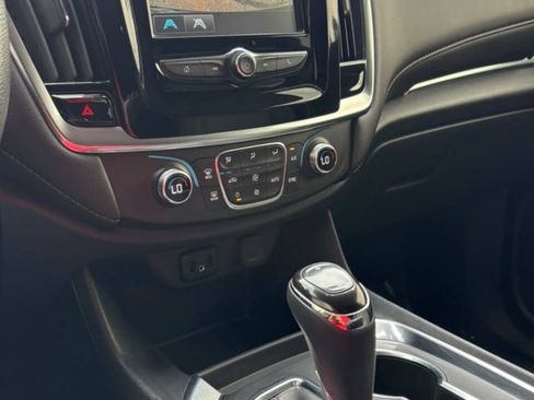 Used 2019 Chevrolet Traverse LS FWD image 30