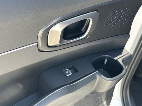 New 2026 Kia Sorento LX FWD image 13