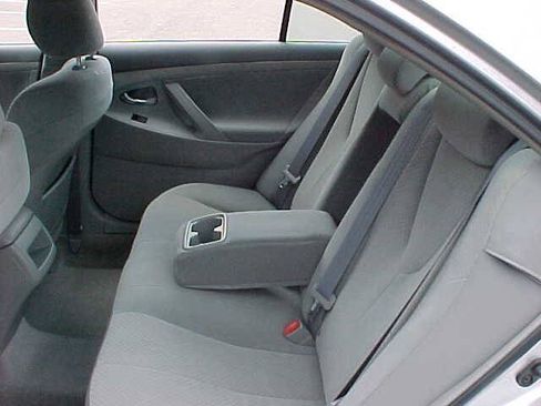 Used 2009 Toyota Camry FWD image 14