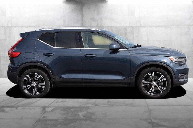 Used 2022 Volvo XC40 T5 Inscription w/ Climate Package AWD/4WD image 5