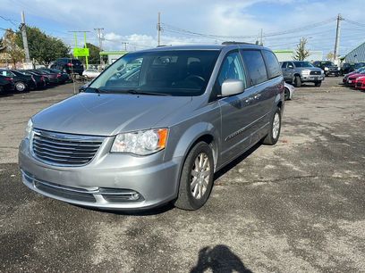 Used 2016 Chrysler Town & Country Touring