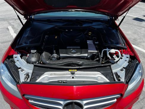 Used 2018 Mercedes-Benz C 300 4MATIC Sedan image 43