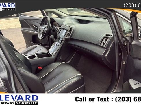 Used 2013 Toyota Venza XLE AWD/4WD image 39