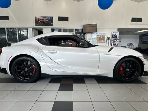 Used 2026 Toyota Supra w/ Driver Assist Package image 3