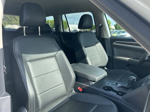 Certified 2023 Volkswagen Atlas SE image 36