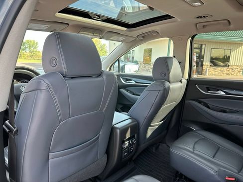 Used 2018 Buick Enclave Premium w/ Experience Buick Package AWD/4WD image 23