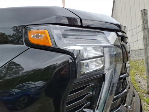 Used 2025 Chevrolet Silverado 2500 LT w/ Trail Boss Package AWD/4WD image 5
