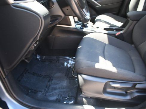 Certified 2023 Toyota Corolla Cross LE w/ Moonroof Package AWD/4WD image 15
