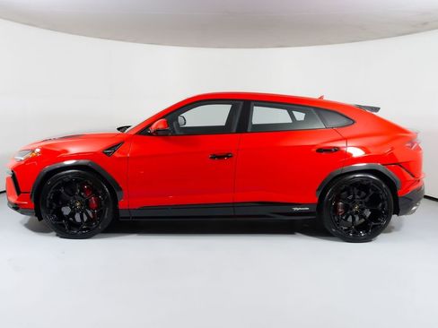 Used 2024 Lamborghini Urus Performante image 3