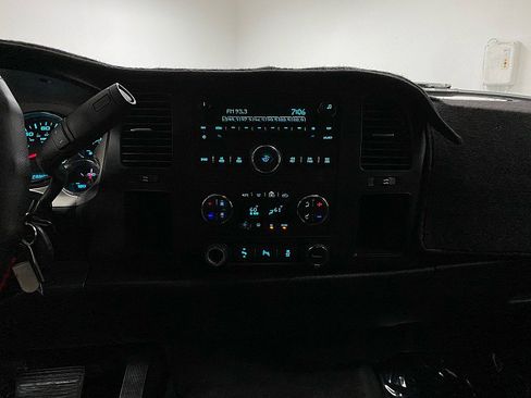 Used 2012 Chevrolet Silverado 1500 LT image 18