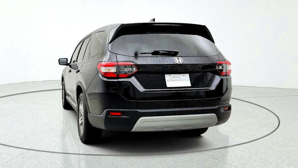 Used 2023 Honda Pilot EX-L image 6