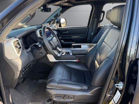 Used 2023 Toyota Tundra Platinum AWD/4WD image 17