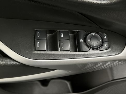 Used 2024 Chevrolet Trax RS w/ Driver Confidence Package FWD image 17