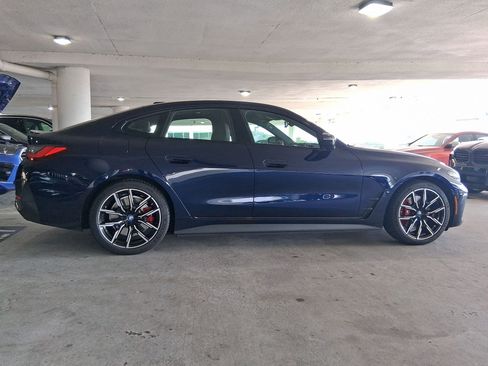 Used 2023 BMW i4 eDrive40 w/ M Sport Package image 7