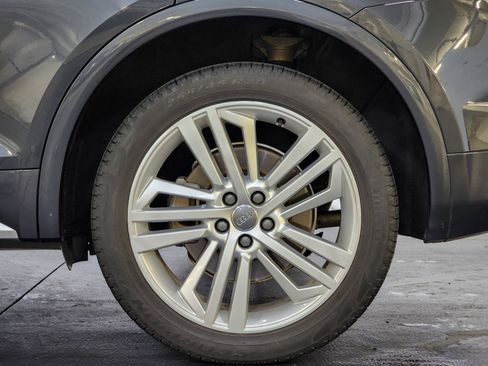 Used 2018 Audi Q5 2.0T Premium Plus w/ Premium Plus Package image 59