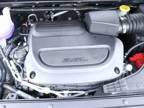New 2026 Chrysler Pacifica Select AWD/4WD image 20